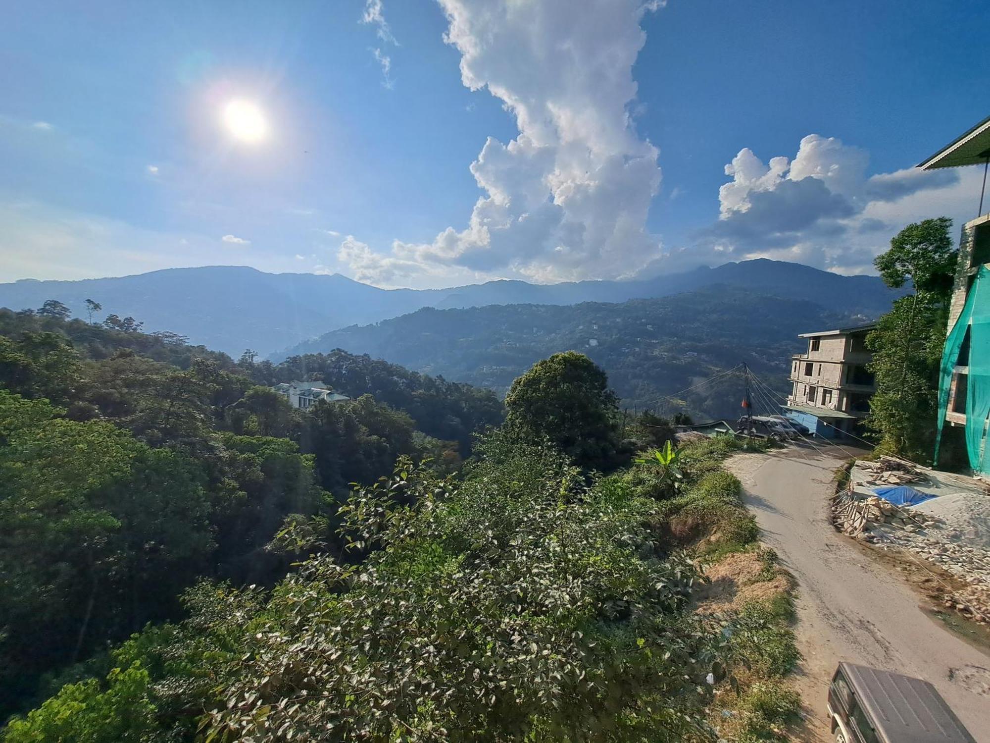 Snow White Retreat Hotel And Restaurant Gangtok Zewnętrze zdjęcie